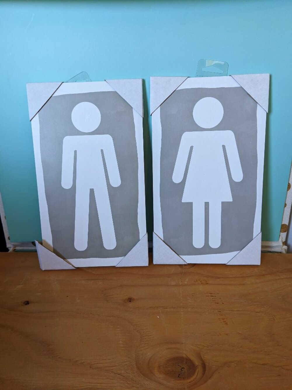 NWT Men/Women Signs Set - Gray